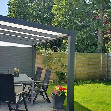 Luxe Vakantiebungalow Met Omheinde Tuin Voor Hond En Kinderen Dirkshorn Екстериор снимка